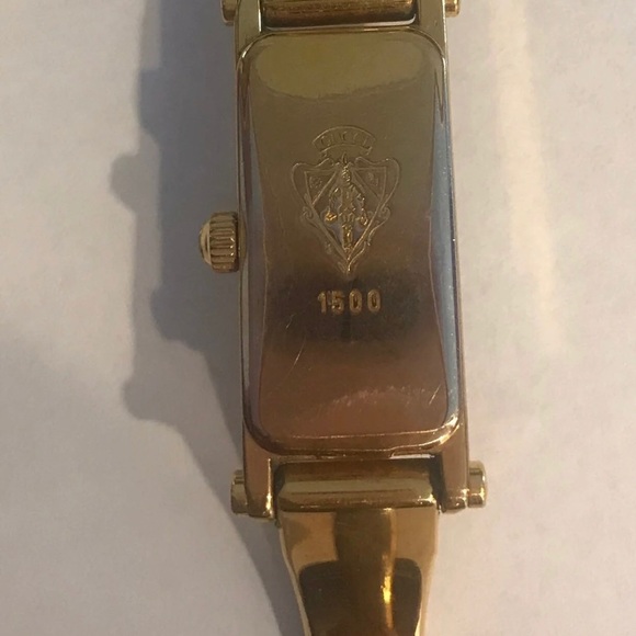 Genuine GUCCI Ladies 1500 Series Timepiece